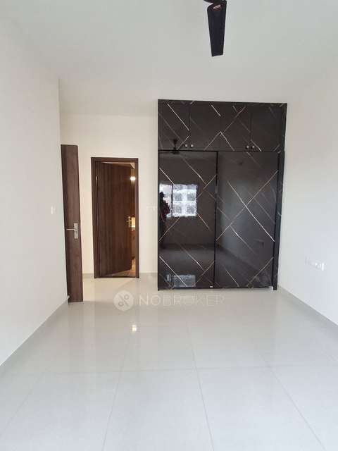 2 BHK Flat In Adarsh Greens Mahogany A Block for Rent  In Kogilu Cross