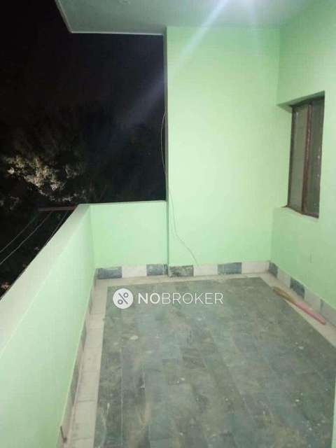 3 BHK Flat In Shivam Enclave For Sale  In Vishwas Nagar