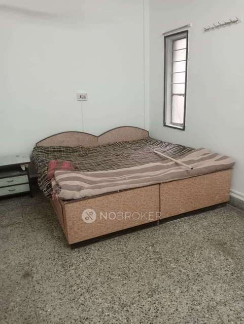 1 BHK Flat In Vishrant Co-op Housing Society for Rent  In Vishrantwadi