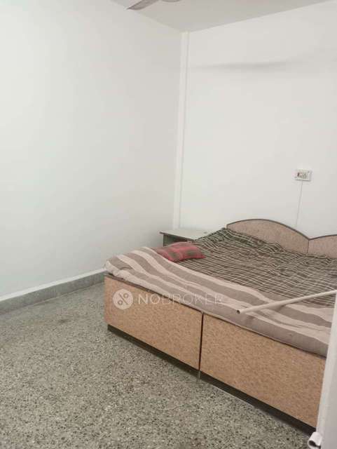 1 BHK Flat In Vishrant Co-op Housing Society for Rent  In Vishrantwadi