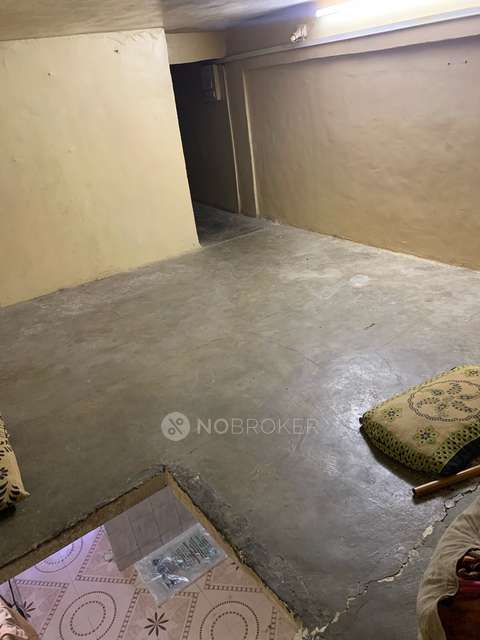 1 RK Flat In Mk Navpada Project for Rent  In Bandra East