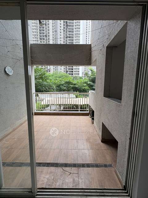 Single Room for Female In 3 BHK  In Kunal Aspiree In Balewadi