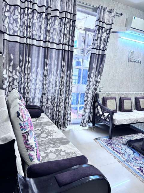 3 BHK Flat In Zara Aavaas Apartments For Sale  In Sector 104