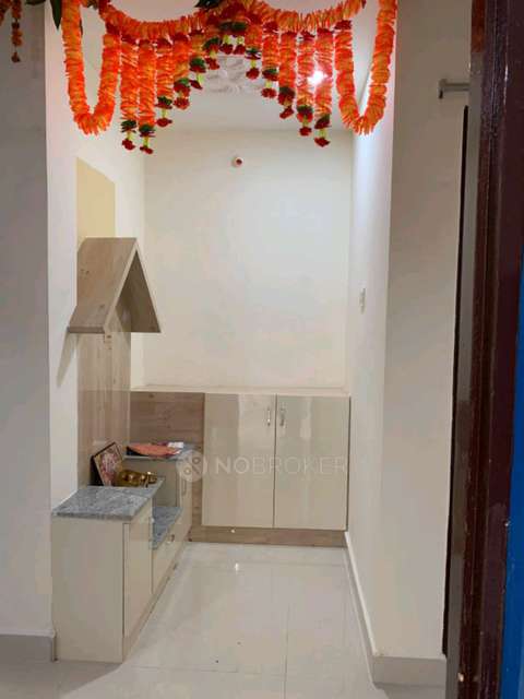 2 BHK Flat In Sri Svr Heights, Flat No. 302 For Sale  In Ameenpur