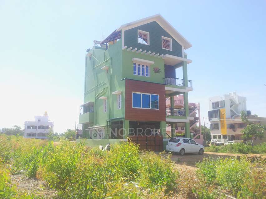 4+ BHK Flat For Sale  In Attur Layout