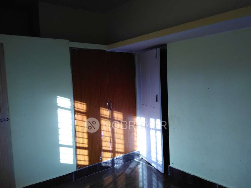 4+ BHK Flat For Sale  In Attur Layout