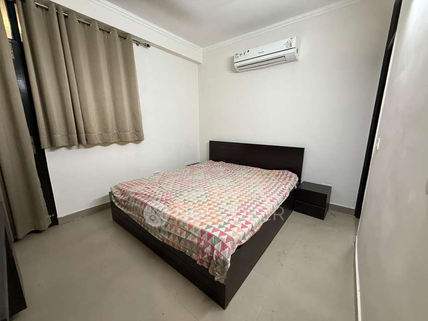 3 BHK Flat In Johri Farm For Sale  In Okhla