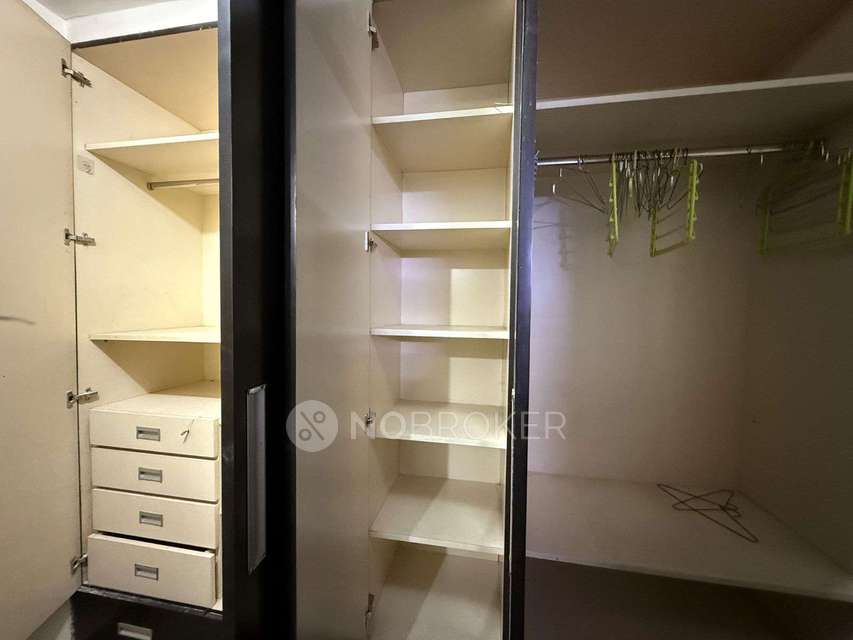 3 BHK Flat In Johri Farm For Sale  In Okhla