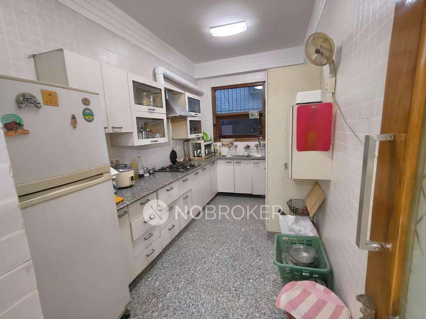 3 BHK Flat In Swaraj Rwa Chittaranjan Park Block E For Sale  In Chittaranjan Park