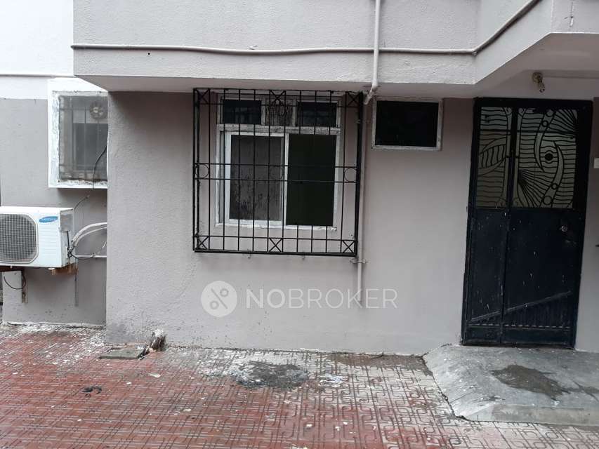 1 BHK Flat In  West View Chs For Sale  In Kandivali West