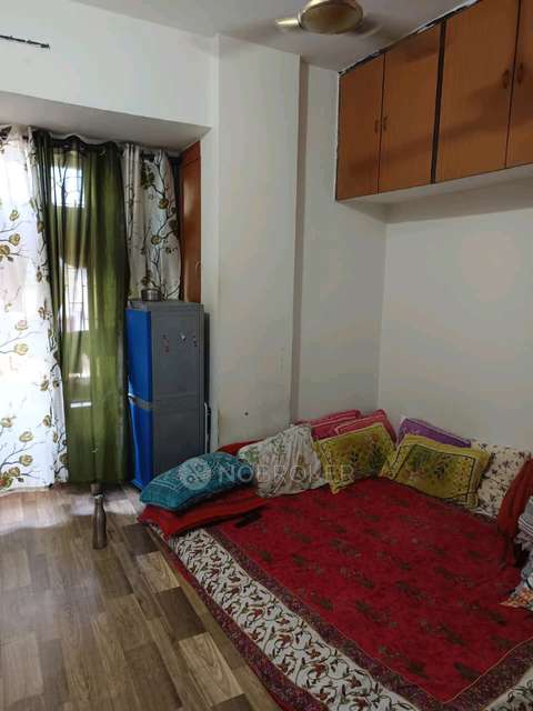 1 BHK Flat In Sadguru Appartment For Sale  In Hotel Yogi Executive