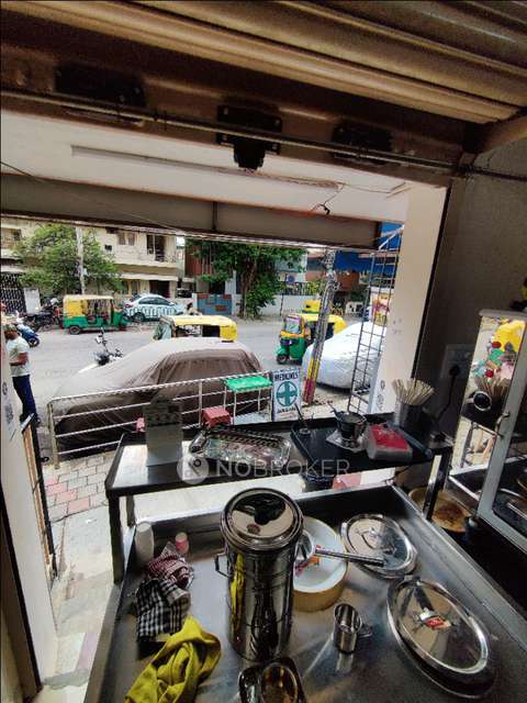 Restaurant/Cafe in Mahalakshmipuram, Bangalore for sale 