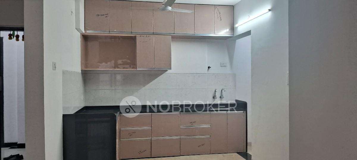 3 BHK Flat In Jhamtani Building for Rent  In Pimpri Colony