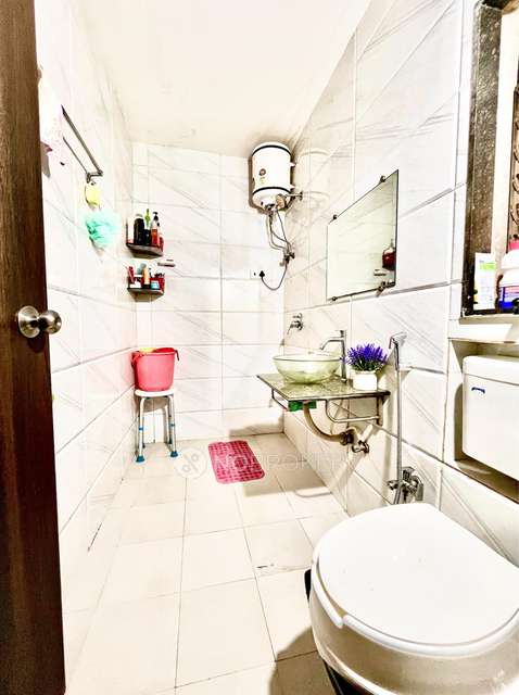 2 BHK Flat In Am Hans Niketan For Sale  In Chembur