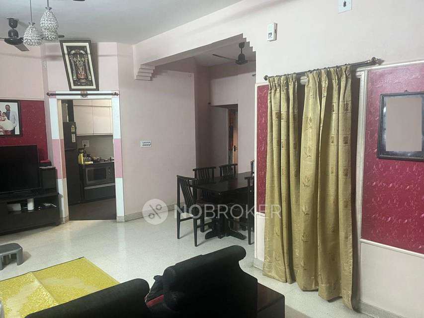 4+ BHK Flat For Sale  In Srirampura