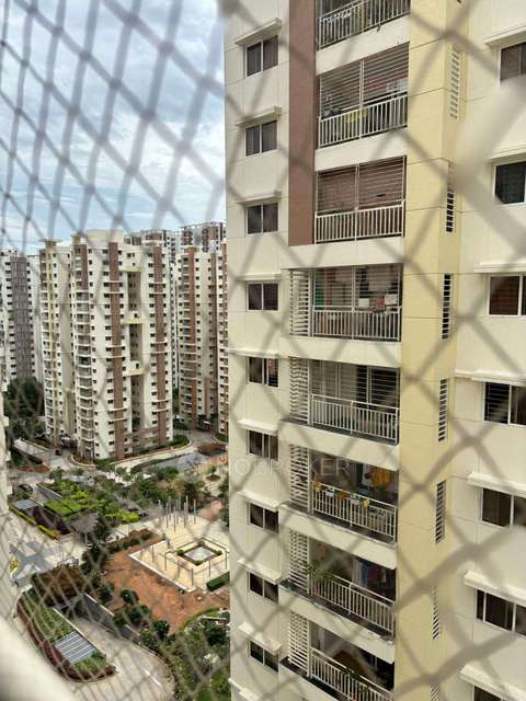 3 BHK Flat In Aparna Sarovar For Sale  In Nallagandla