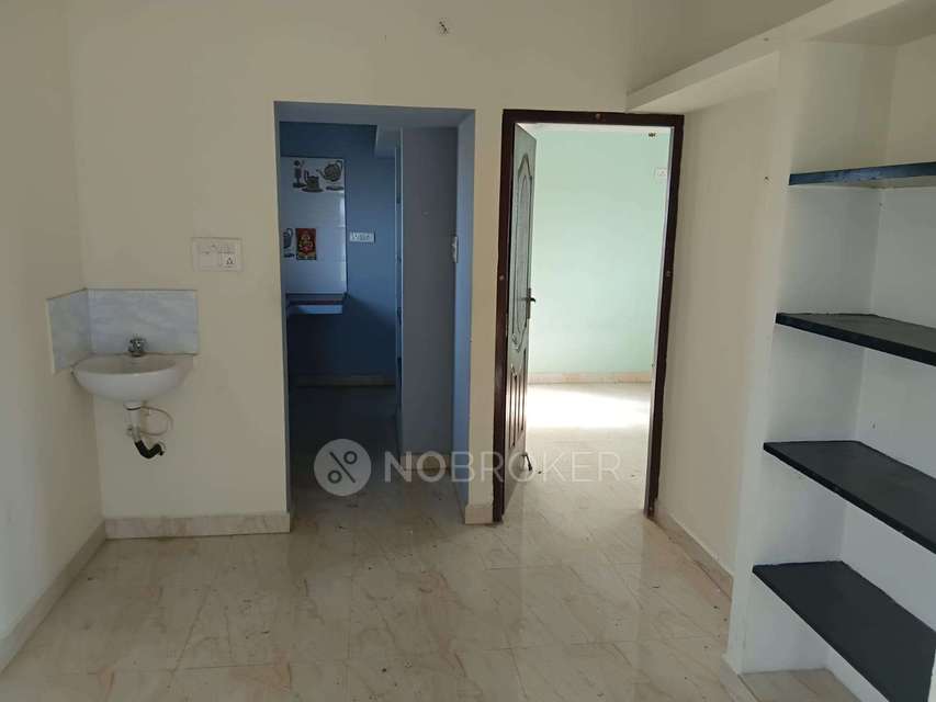 Commercial Property in Perungalathur, Chennai for Rent 