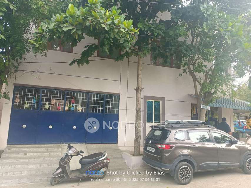 4+ BHK House For Sale  In Avalapalli