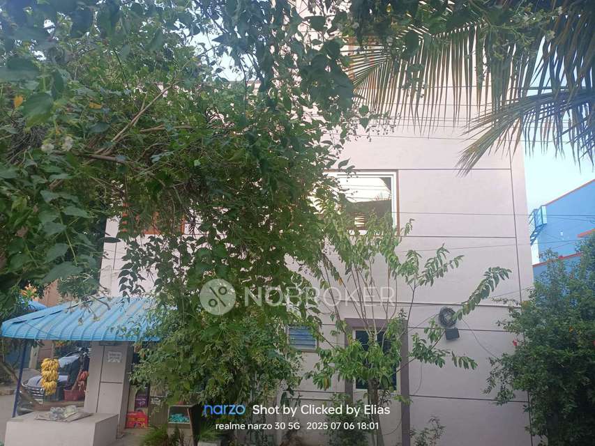 4+ BHK House For Sale  In Avalapalli