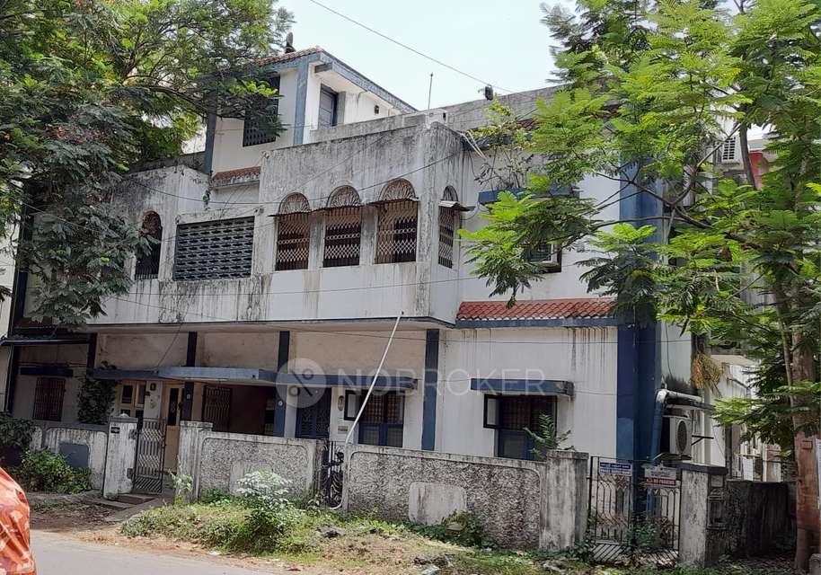 4+ BHK Flat For Sale  In Kk Nagar Police Station