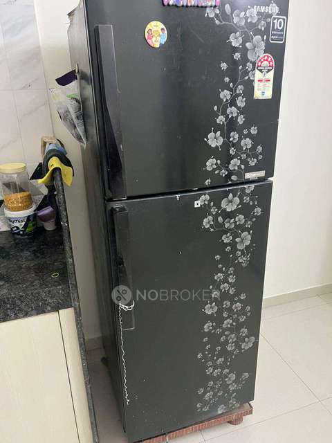 PG for Girls in Warje