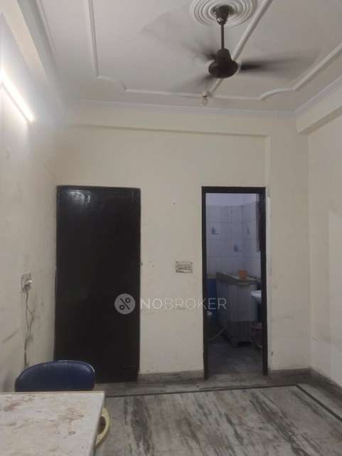 PG for Boys in Judge Colony