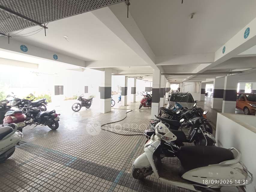 2 BHK Flat In Keerthi Sunrise For Sale  In Bandlaguda Jagir