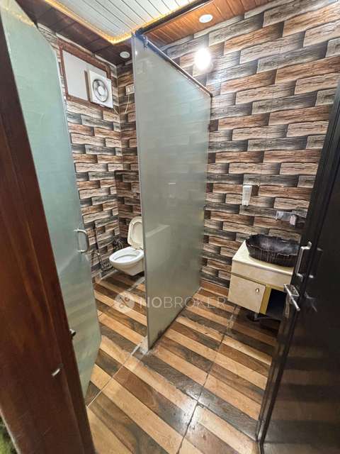 3 BHK Flat In Standlone Building For Sale  In Mohan Garden, 