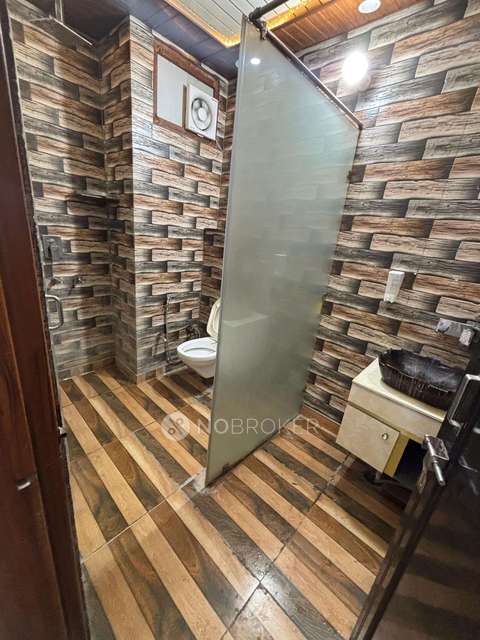 3 BHK Flat In Standlone Building For Sale  In Mohan Garden, 