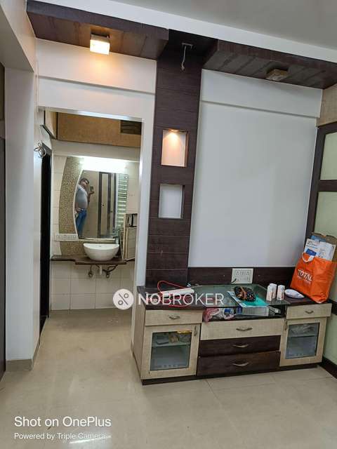2 BHK Flat In Hem Resha Chs For Sale  In Mulund West