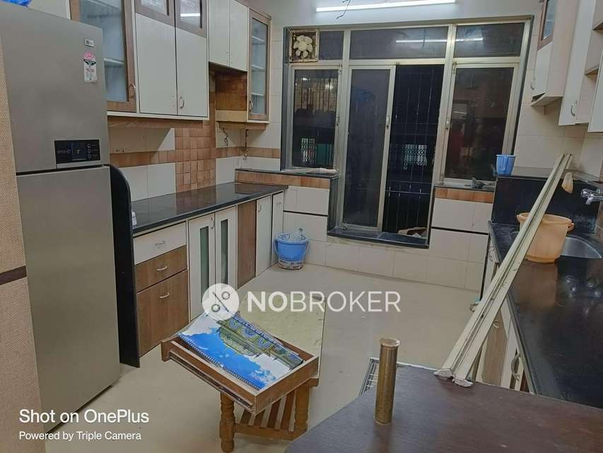 2 BHK Flat In Hem Resha Chs For Sale  In Mulund West