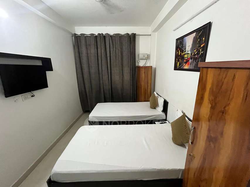 PG for Girls in Sector-45