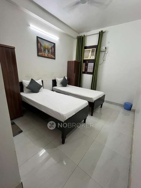 PG for Girls in Sector-45