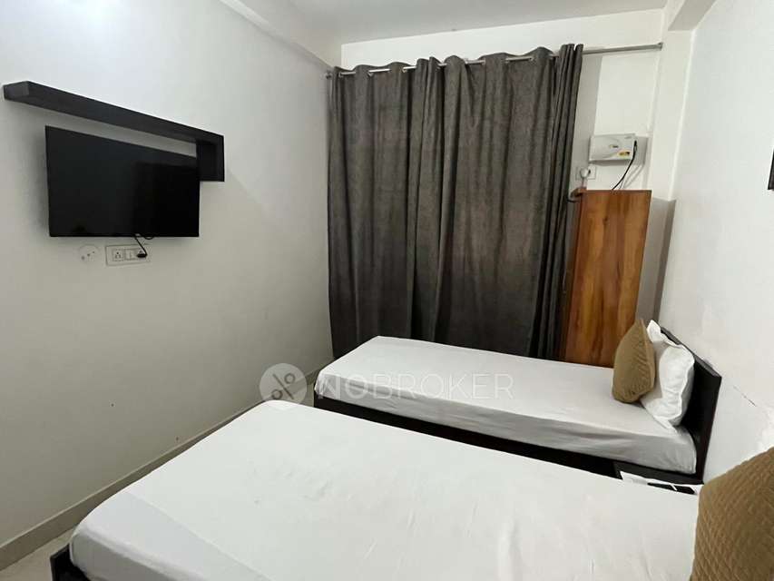 PG for Girls in Sector-45