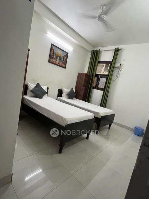 PG for Girls in Sector-45