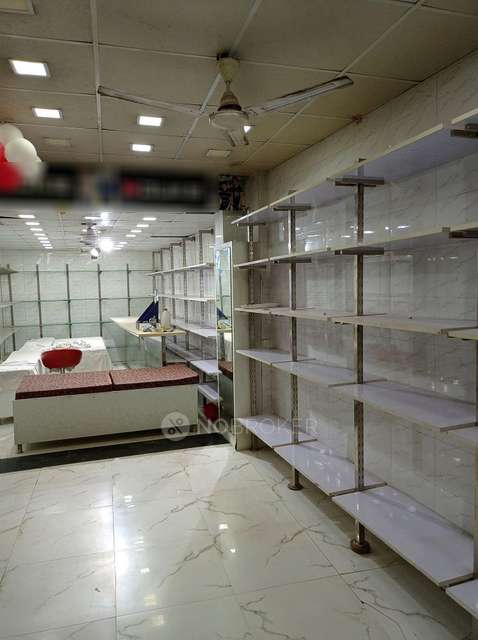 Showroom in  Manglapuri, , Delhi for Rent 