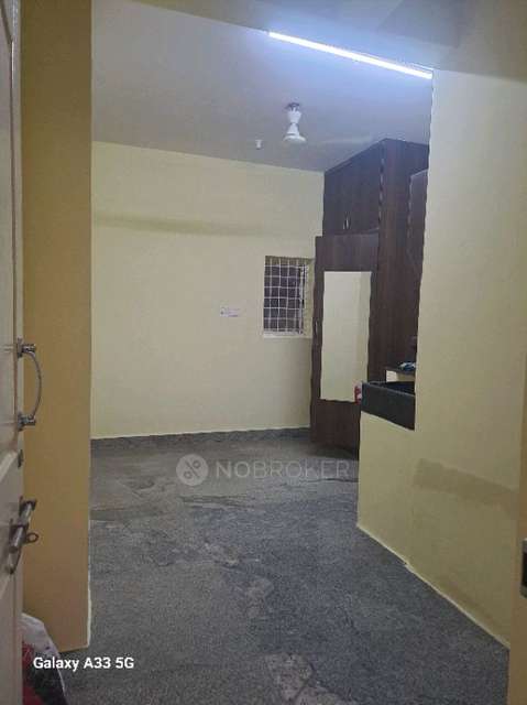 1 RK Flat In Sri Krithi for Rent  In Old Airport Road