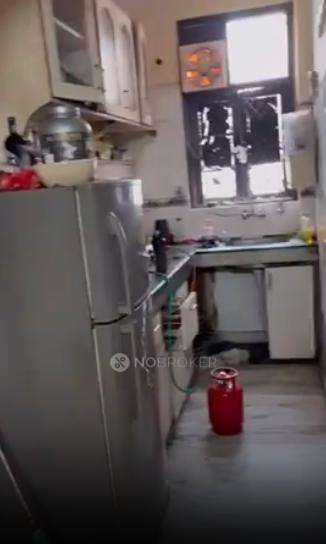 Single Room for Male In 2 BHK  In Karol Bagh