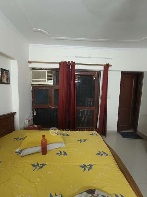 3 BHK Flat In Mahesh Apartments For Sale  In Vasundhara Enclave