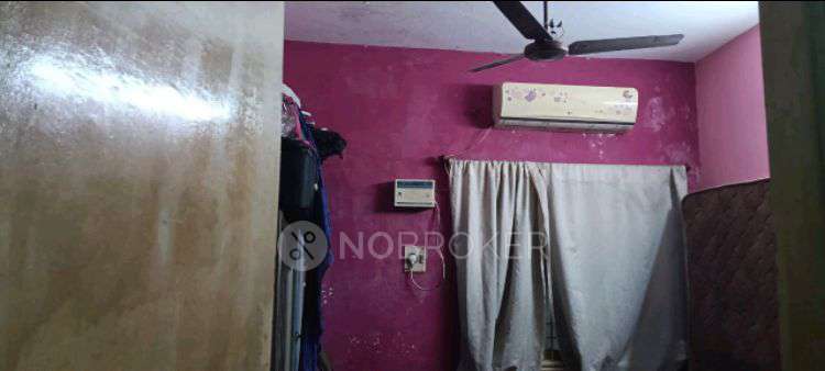 2 BHK Flat In Barathi Flats  For Sale  In Vyasarpadi