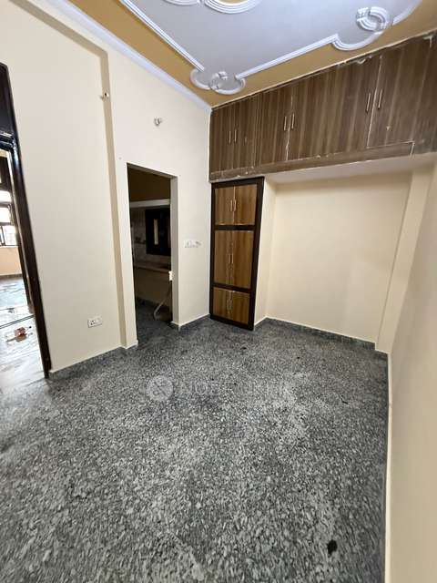 2 BHK Flat In Standalone Building  for Rent  In Aya Nagar