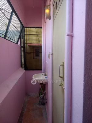 2 BHK Flat In Standalone Building  for Rent  In Banashankari