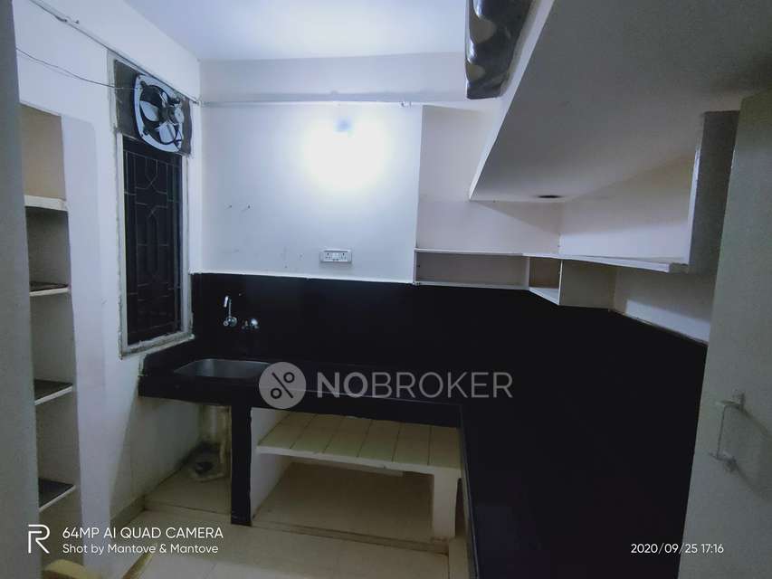 2 BHK Flat In Ganga Apartment For Sale  In Masab Tank