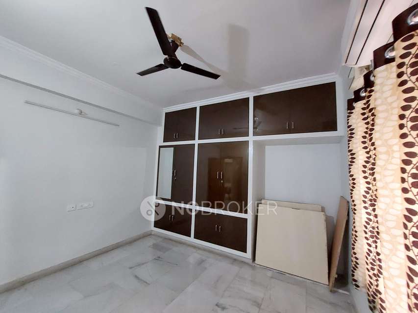 3 BHK Flat In Karthik Hanuma Heights, Kondapur for Rent  In Serilingampalle 