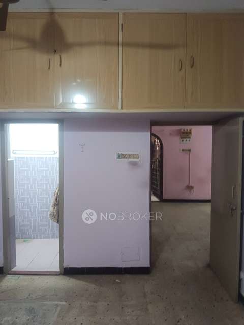 2 BHK Flat In Jyothi Flats For Sale  In West Mambalam