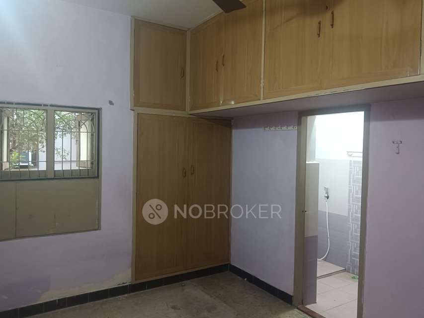 2 BHK Flat In Jyothi Flats For Sale  In West Mambalam