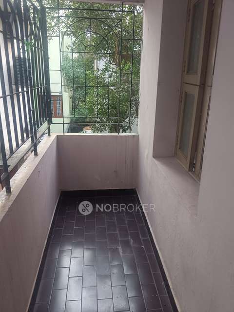 2 BHK Flat In Jyothi Flats For Sale  In West Mambalam