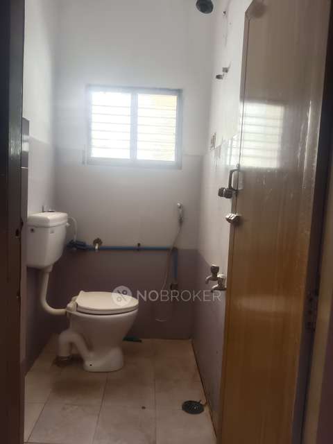 2 BHK Flat In Jyothi Flats For Sale  In West Mambalam