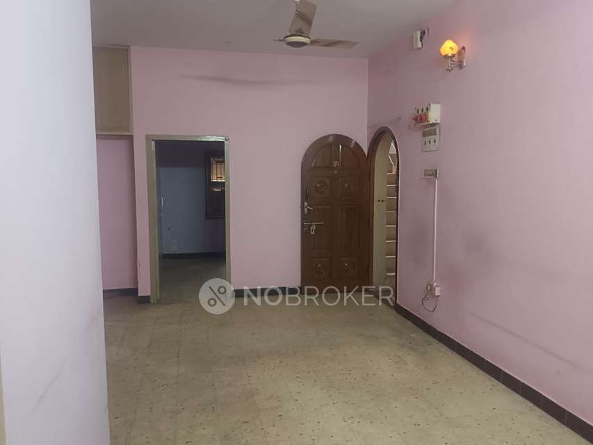 2 BHK Flat In Jyothi Flats For Sale  In West Mambalam