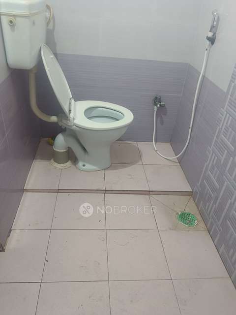 2 BHK Flat In Jyothi Flats For Sale  In West Mambalam